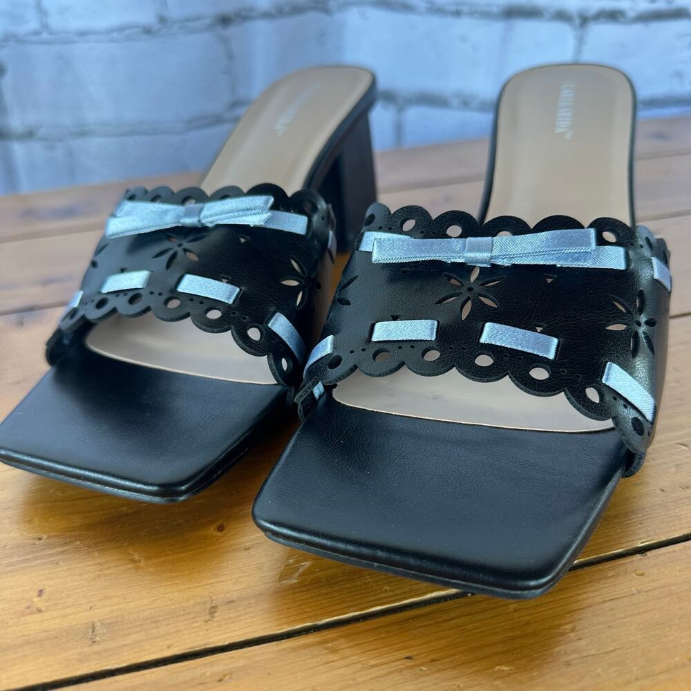 New in box Open Square Toe Black Mules Chunky Block Heel Size 9.5 Ribbon Floral - Picture 2 of 11